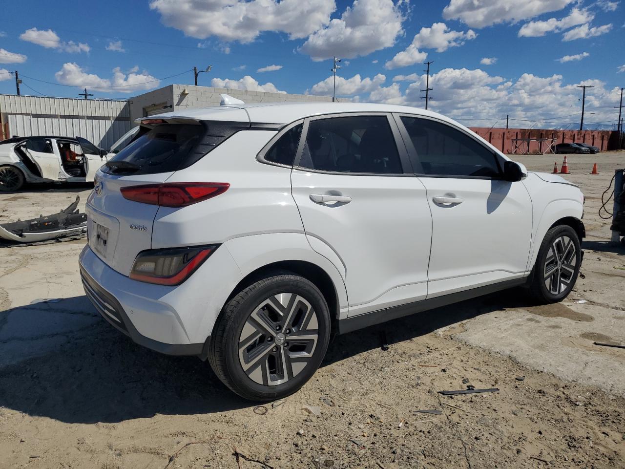 Photo 2 VIN: KM8K53AG9PU165762 - HYUNDAI KONA 