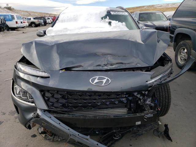 Photo 4 VIN: KM8K5CA32NU928912 - HYUNDAI KONA 