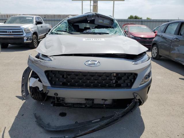 Photo 4 VIN: KM8K5CA32PU930680 - HYUNDAI KONA 