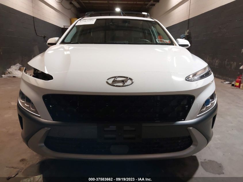 Photo 12 VIN: KM8K5CA33NU840015 - HYUNDAI KONA 