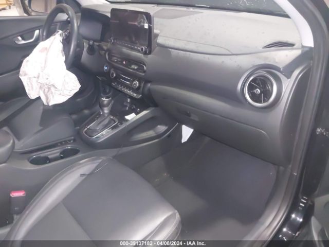 Photo 4 VIN: KM8K5CA3XPU971395 - HYUNDAI KONA 