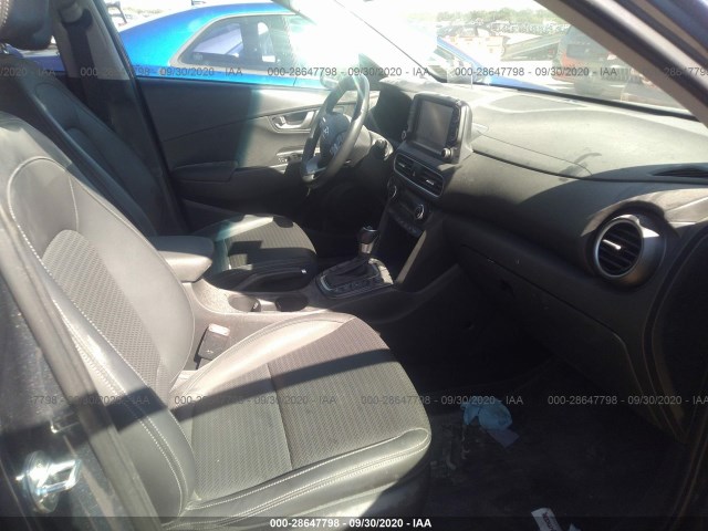 Photo 4 VIN: KM8K5CA55JU112885 - HYUNDAI KONA 