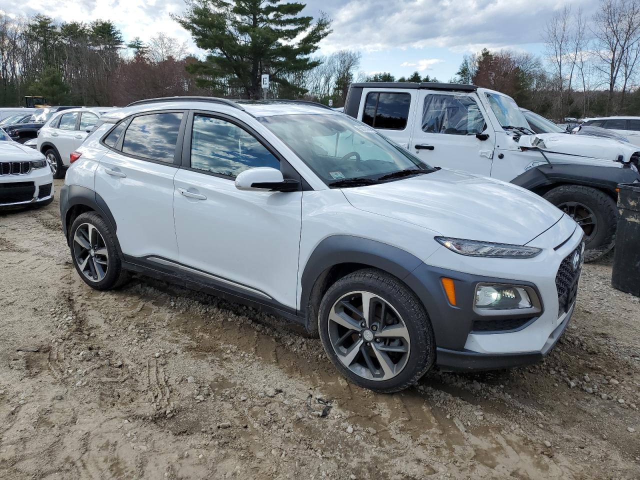 Photo 3 VIN: KM8K5CA55KU214415 - HYUNDAI KONA 