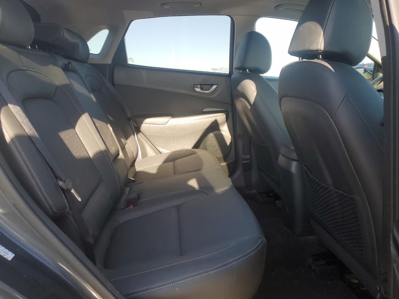 Photo 9 VIN: KM8K5CA55LU446059 - HYUNDAI KONA 