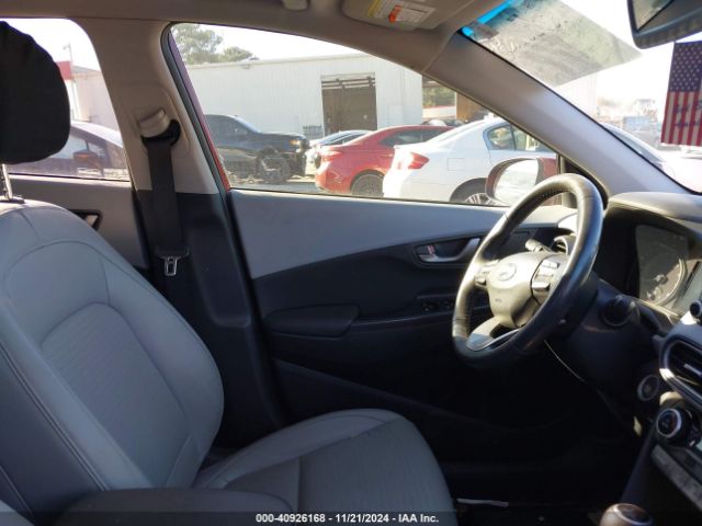 Photo 4 VIN: KM8K5CA58MU634379 - HYUNDAI KONA 