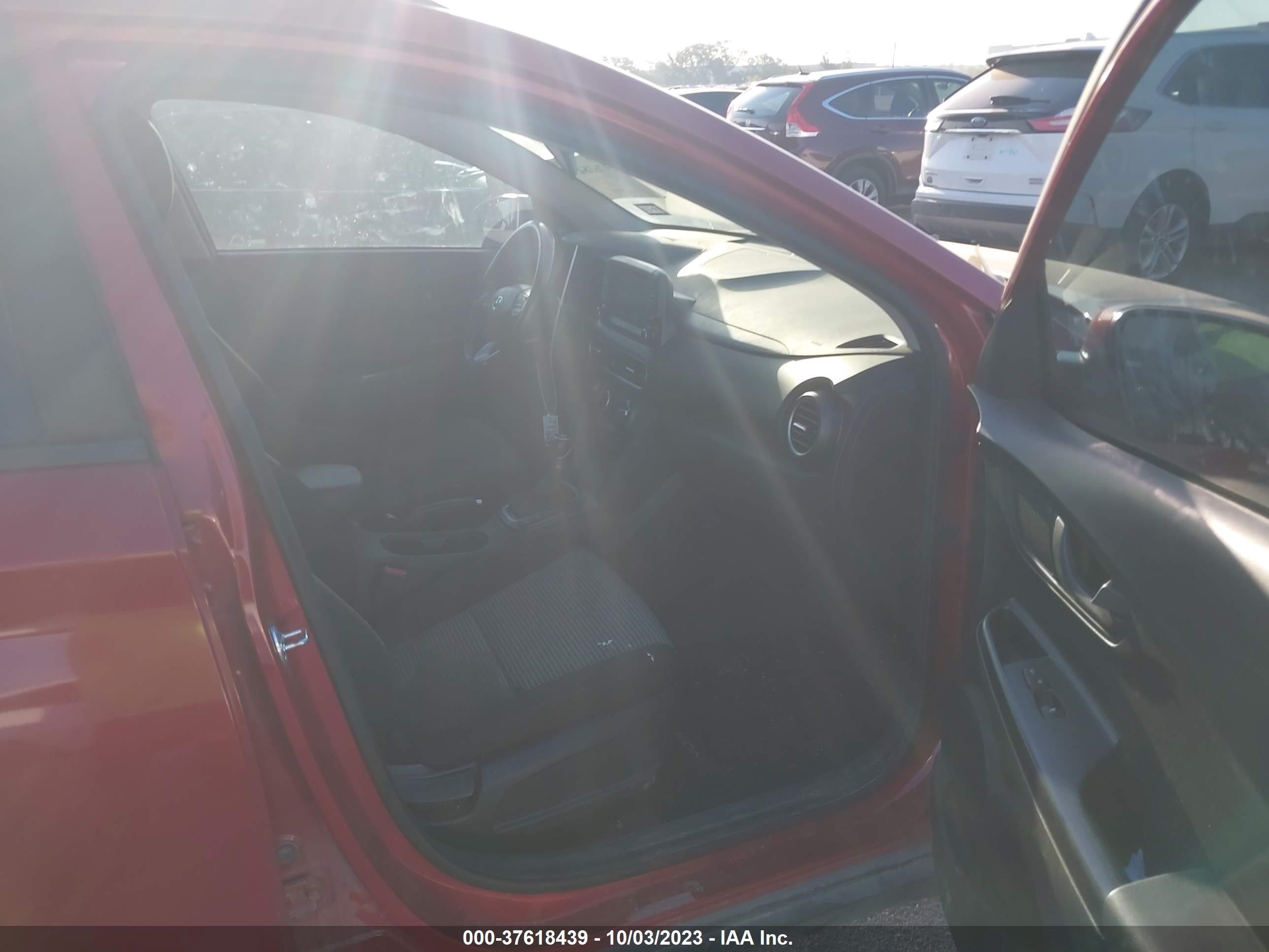 Photo 4 VIN: KM8K62AA2JU101959 - HYUNDAI KONA 