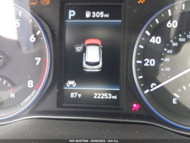 Photo 6 VIN: KM8K62AA2LU557401 - HYUNDAI KONA 