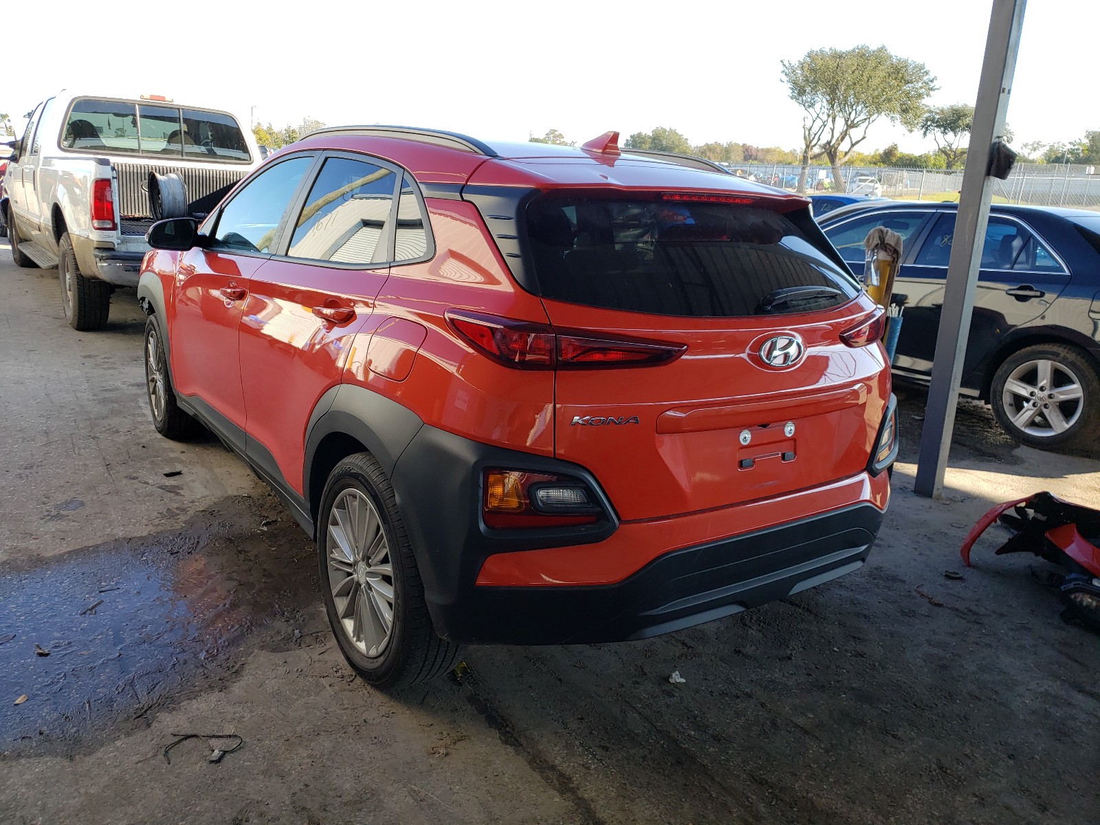 Photo 2 VIN: KM8K62AA6KU254927 - HYUNDAI KONA SEL 