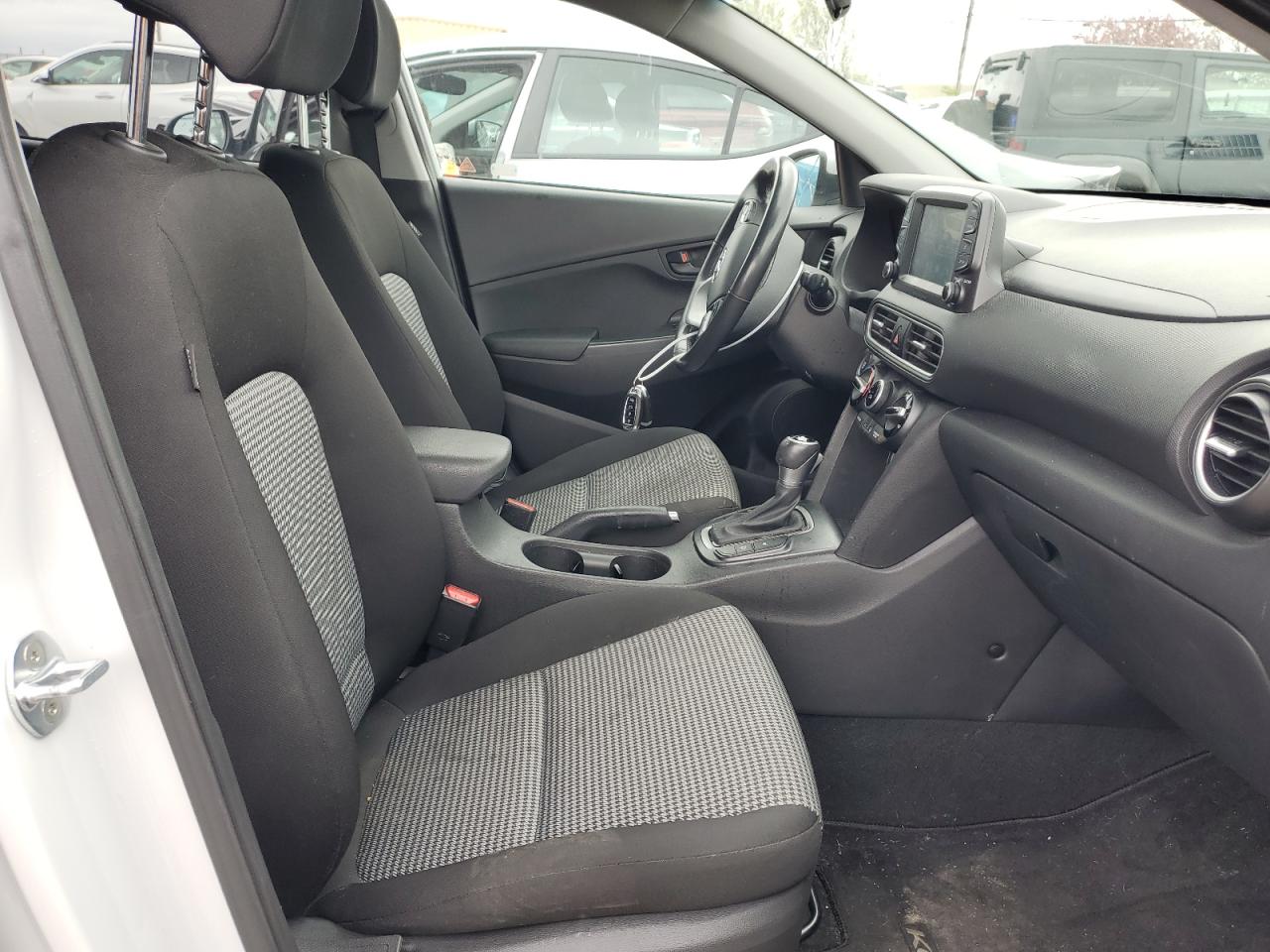 Photo 6 VIN: KM8K62AA7JU075231 - HYUNDAI KONA 