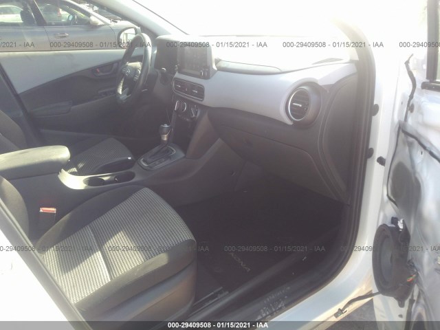 Photo 4 VIN: KM8K62AAXJU097837 - HYUNDAI KONA 