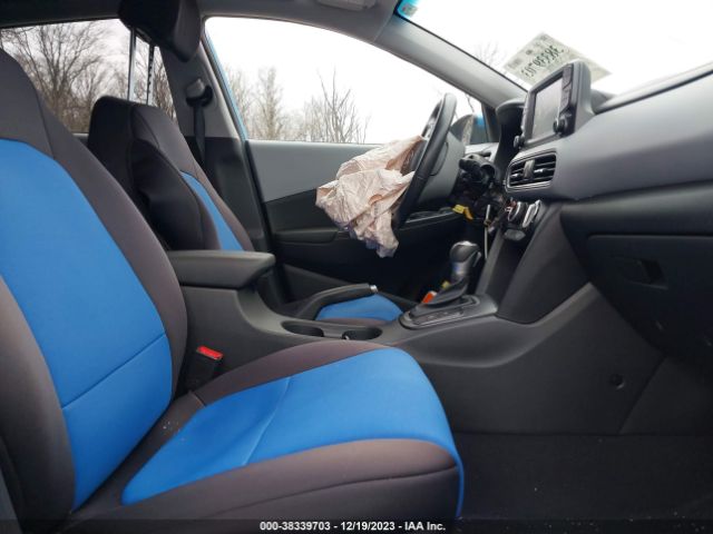 Photo 4 VIN: KM8K62AAXKU252663 - HYUNDAI KONA 