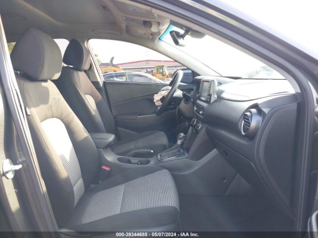 Photo 4 VIN: KM8K62AAXLU459877 - HYUNDAI KONA 