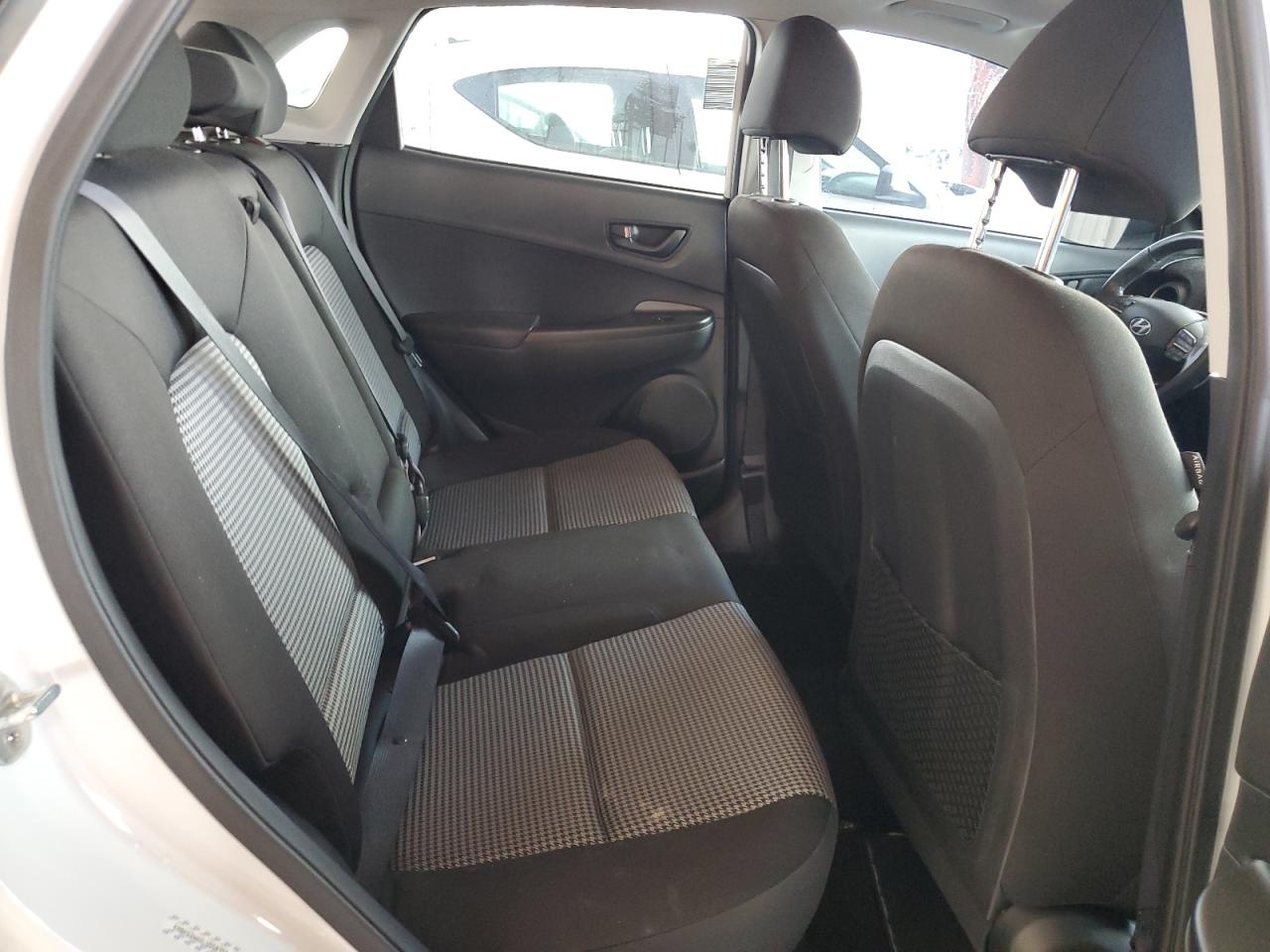 Photo 9 VIN: KM8K62AAXLU550759 - HYUNDAI KONA 