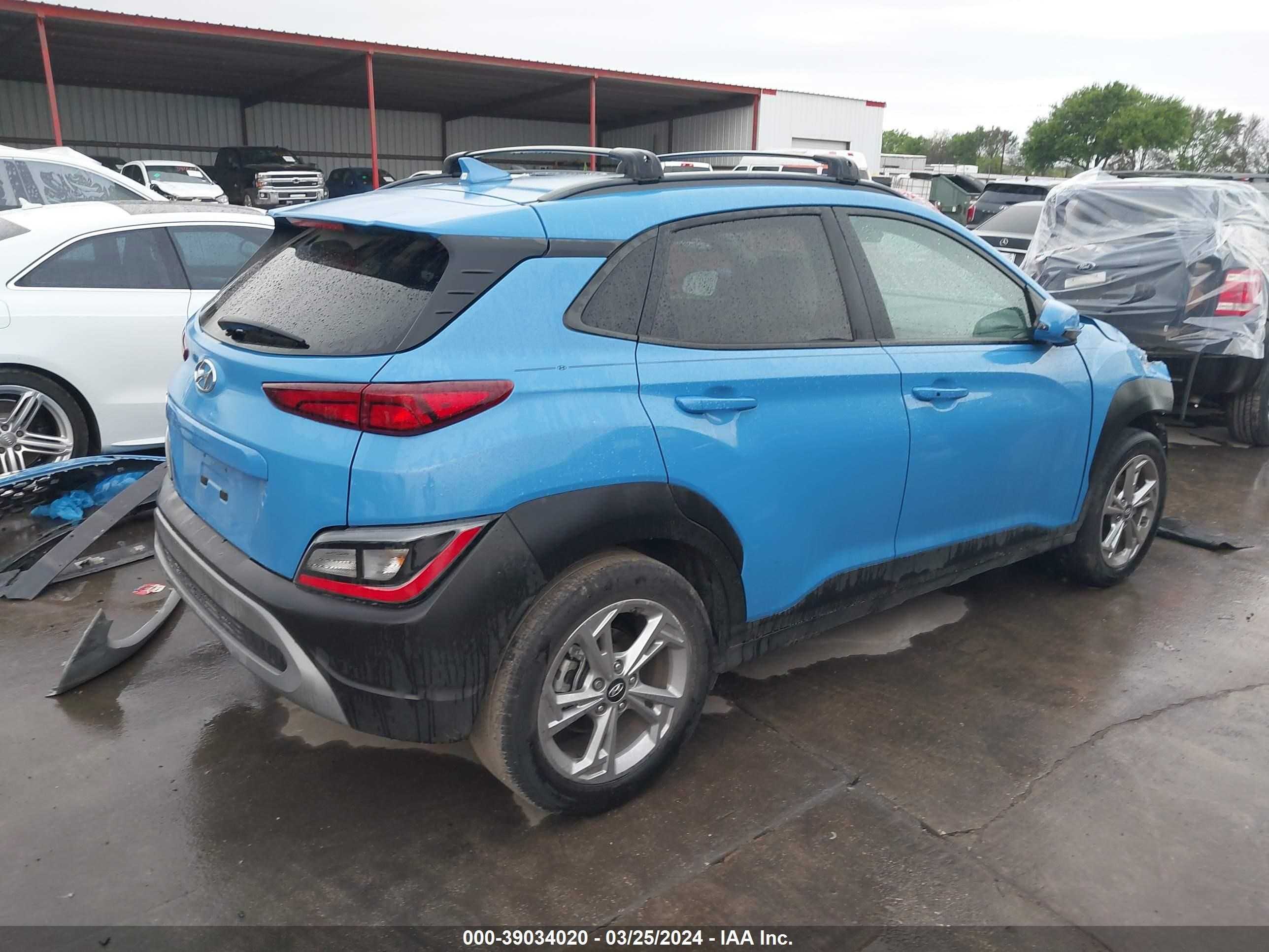 Photo 3 VIN: KM8K62AB1NU786986 - HYUNDAI KONA 