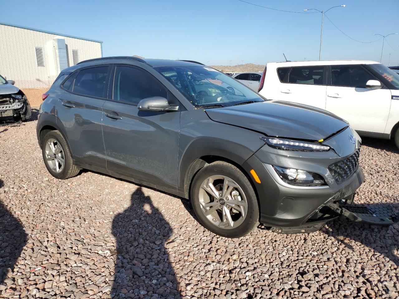 Photo 3 VIN: KM8K62AB1PU043795 - HYUNDAI KONA 