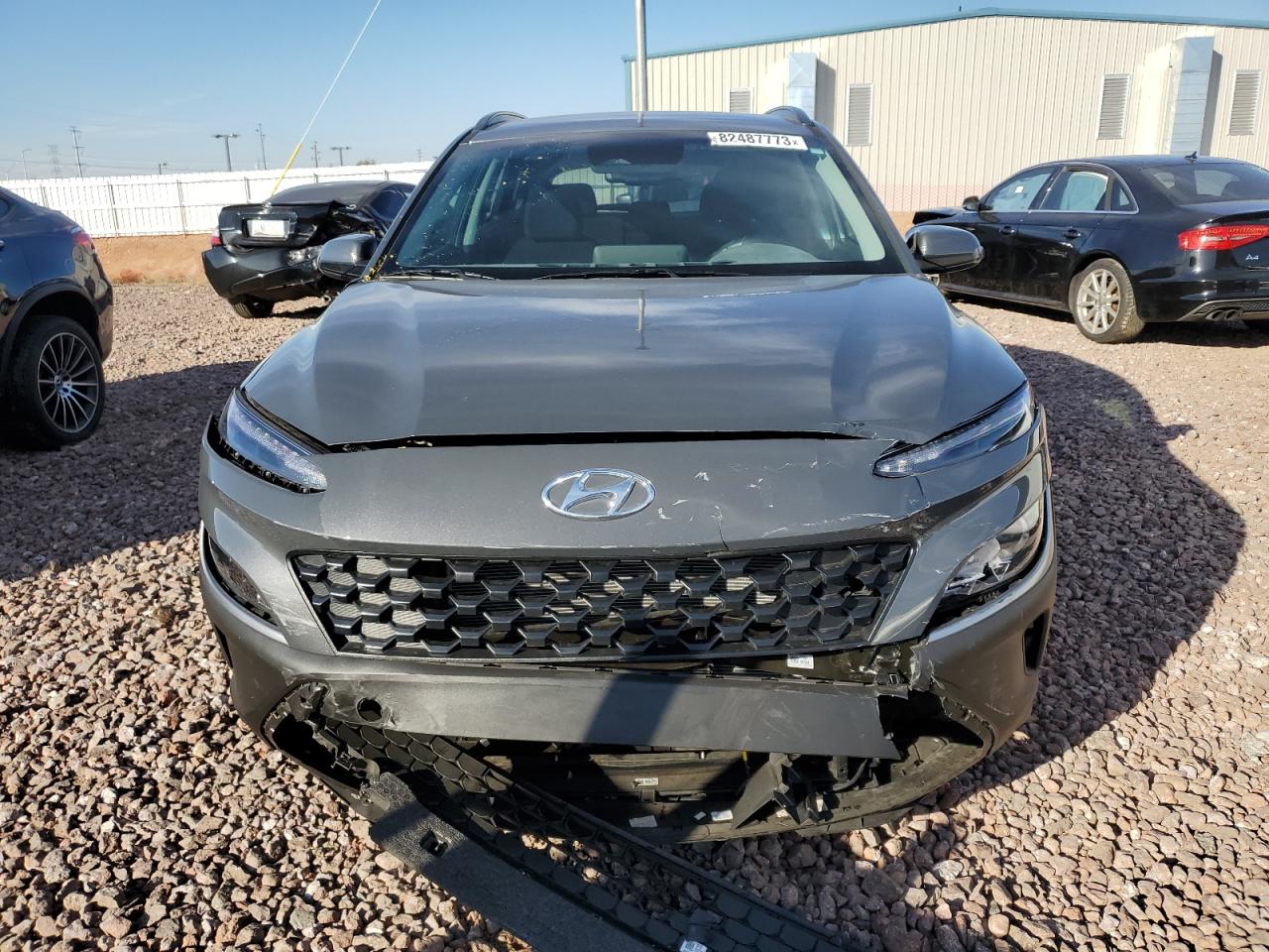 Photo 4 VIN: KM8K62AB1PU043795 - HYUNDAI KONA 