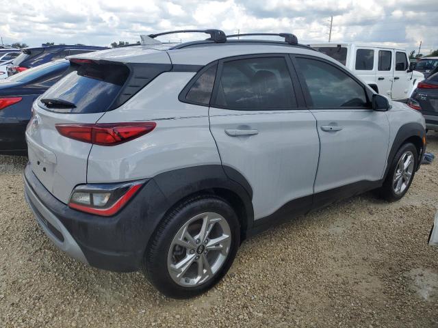 Photo 2 VIN: KM8K62AB1PU979058 - HYUNDAI KONA SEL 