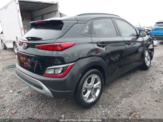 Photo 3 VIN: KM8K62AB1PU986933 - HYUNDAI KONA 