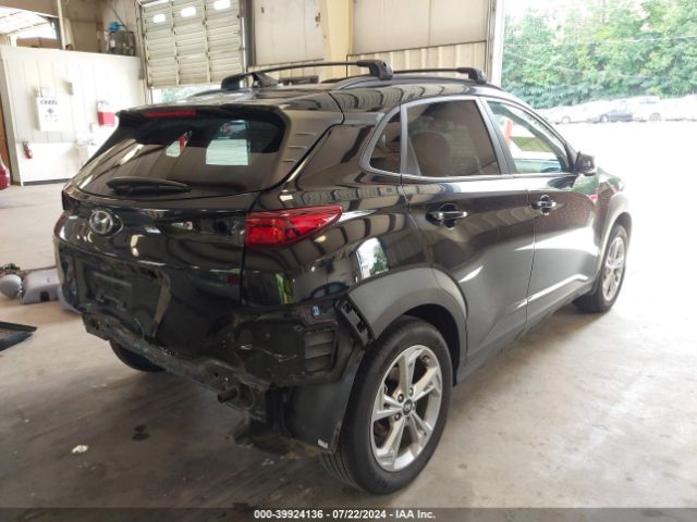 Photo 3 VIN: KM8K62AB2NU798824 - HYUNDAI KONA 