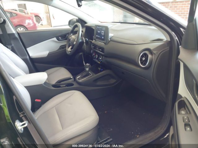 Photo 4 VIN: KM8K62AB2NU798824 - HYUNDAI KONA 