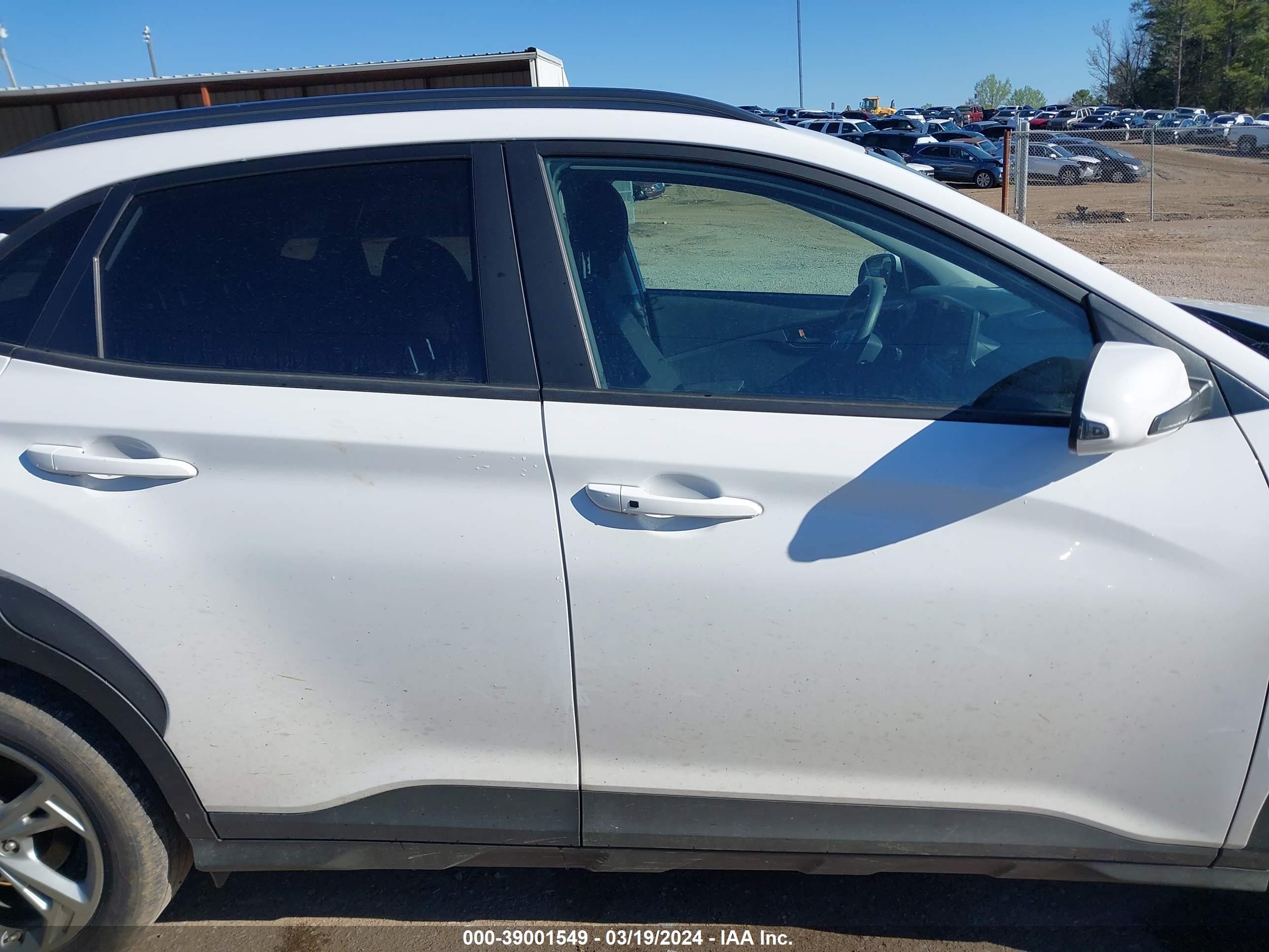 Photo 12 VIN: KM8K62AB3PU960320 - HYUNDAI KONA 