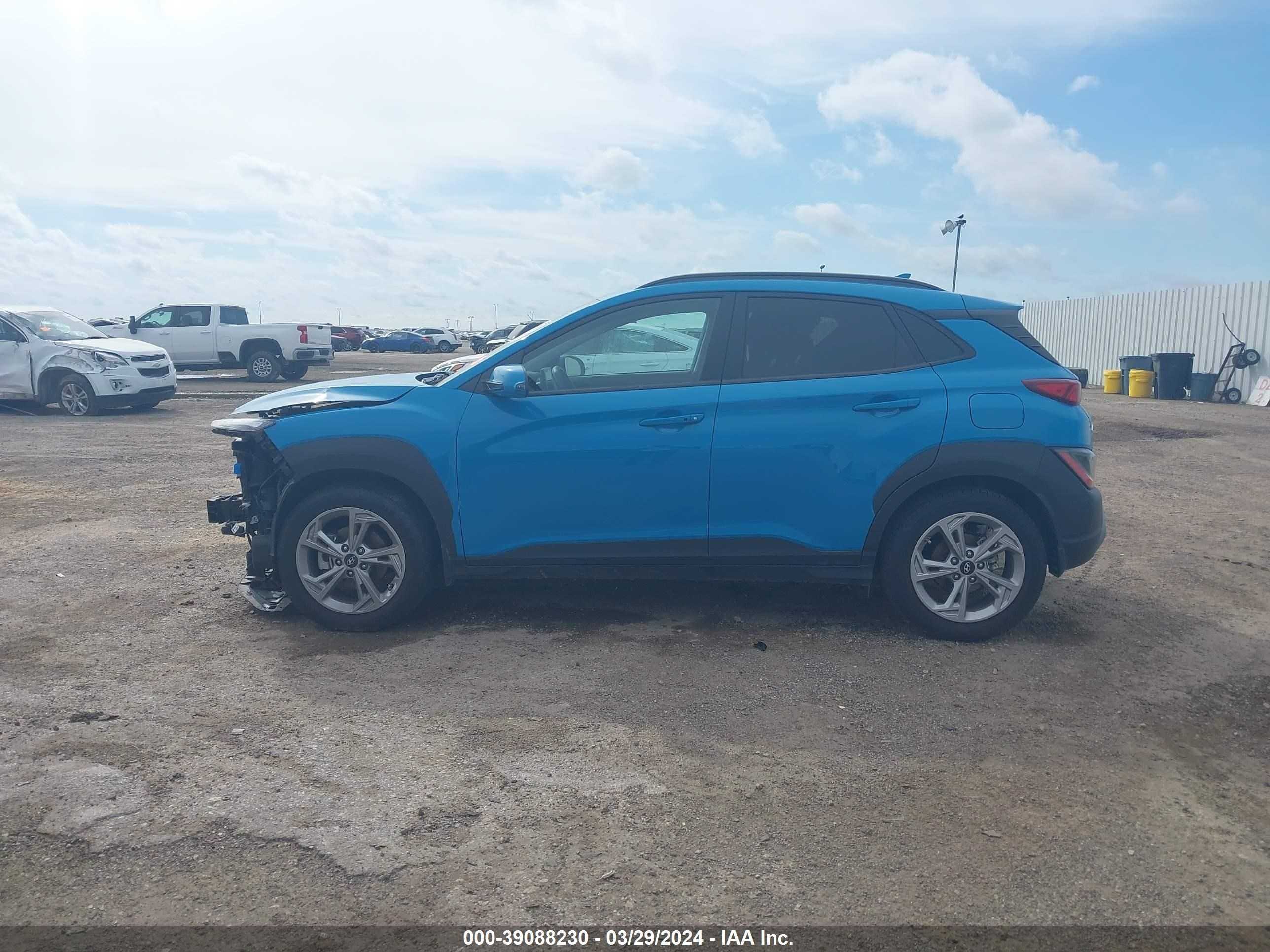 Photo 13 VIN: KM8K62AB5NU918194 - HYUNDAI KONA 