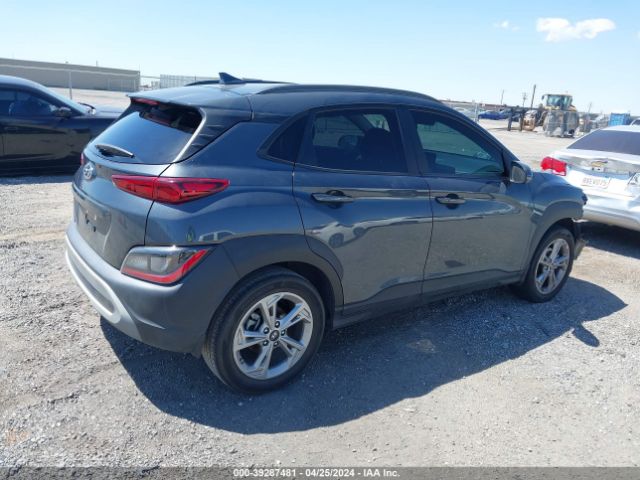 Photo 3 VIN: KM8K62AB6NU803880 - HYUNDAI KONA 