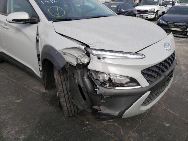 Photo 8 VIN: KM8K62AB6NU887618 - HYUNDAI KONA SEL 