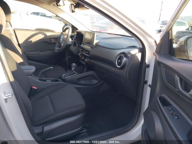 Photo 4 VIN: KM8K62AB7NU878023 - HYUNDAI KONA 