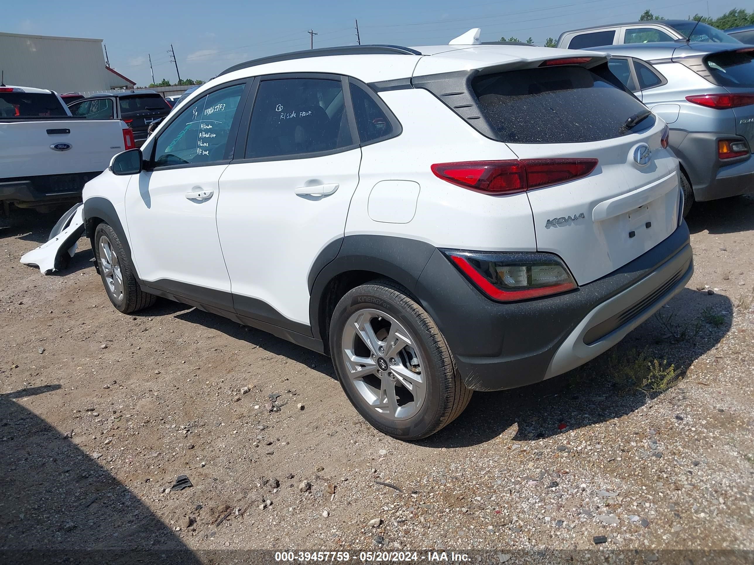 Photo 2 VIN: KM8K62AB7PU028881 - HYUNDAI KONA 