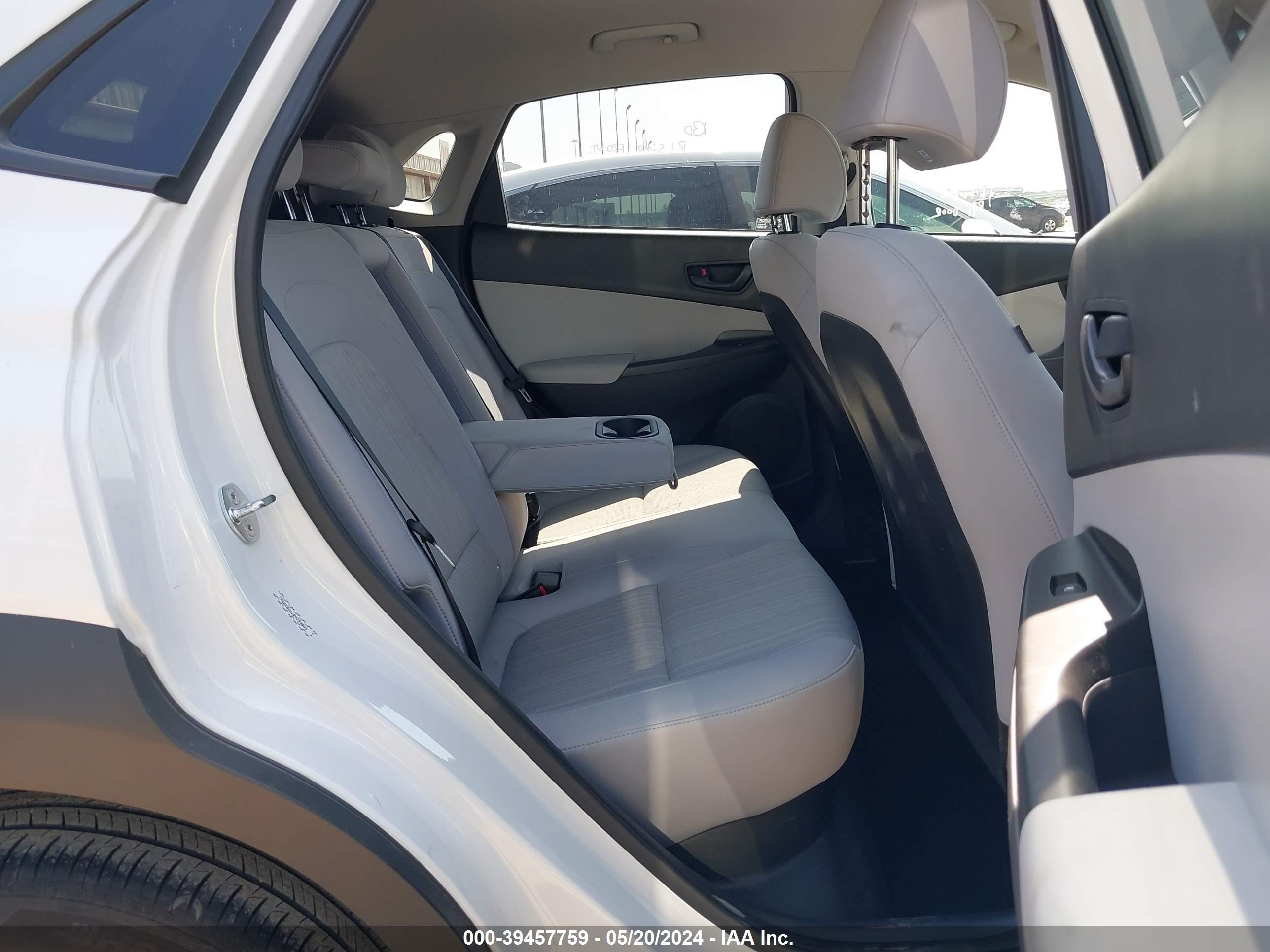 Photo 7 VIN: KM8K62AB7PU028881 - HYUNDAI KONA 