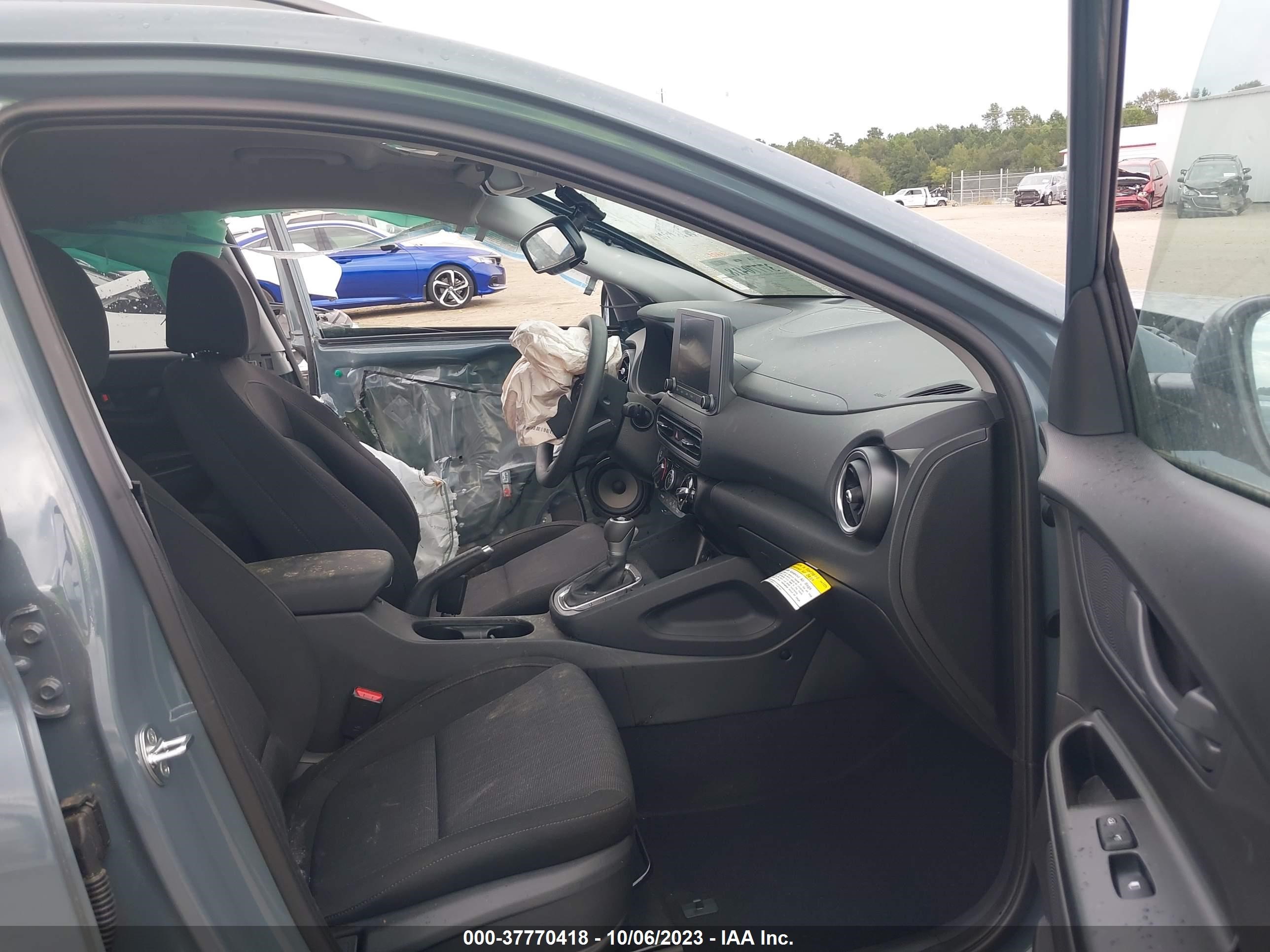 Photo 4 VIN: KM8K62AB8NU926645 - HYUNDAI KONA 