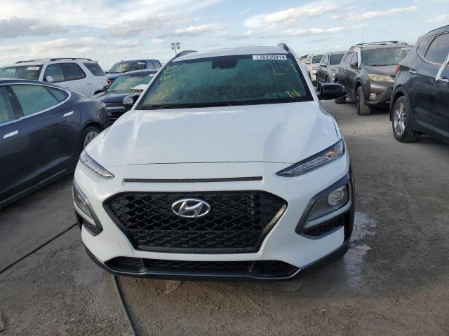 Photo 4 VIN: KM8K63A52MU676897 - HYUNDAI KONA NIGHT 