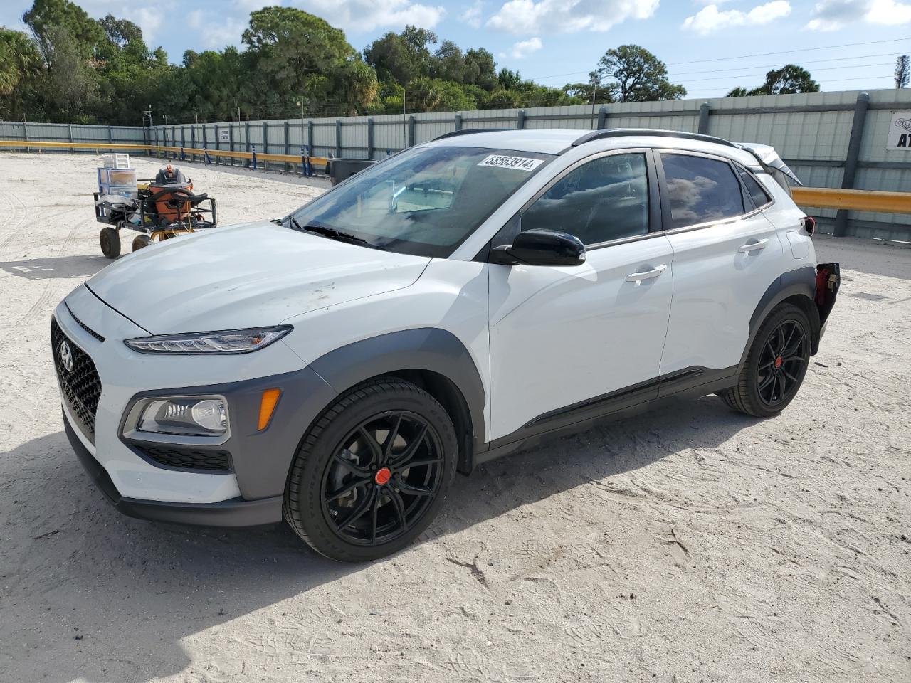 Photo 0 VIN: KM8K63A58MU676726 - HYUNDAI KONA 