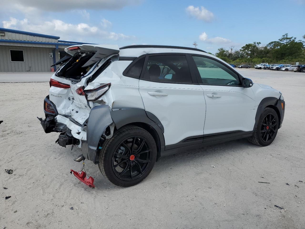 Photo 2 VIN: KM8K63A58MU676726 - HYUNDAI KONA 