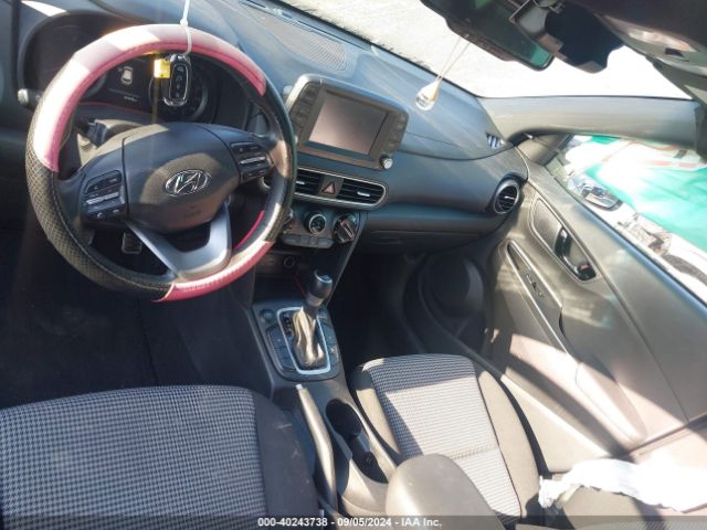 Photo 4 VIN: KM8K6CA53MU715772 - HYUNDAI KONA 