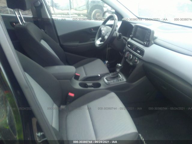 Photo 4 VIN: KM8K6CAA1MU621824 - HYUNDAI KONA 