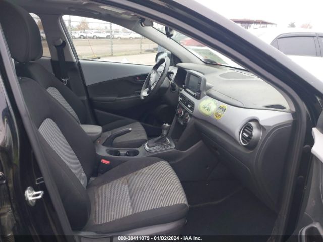 Photo 4 VIN: KM8K6CAA5KU256271 - HYUNDAI KONA 