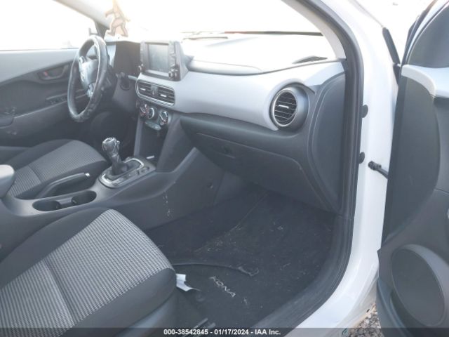 Photo 4 VIN: KM8K6CAA6JU096562 - HYUNDAI KONA 