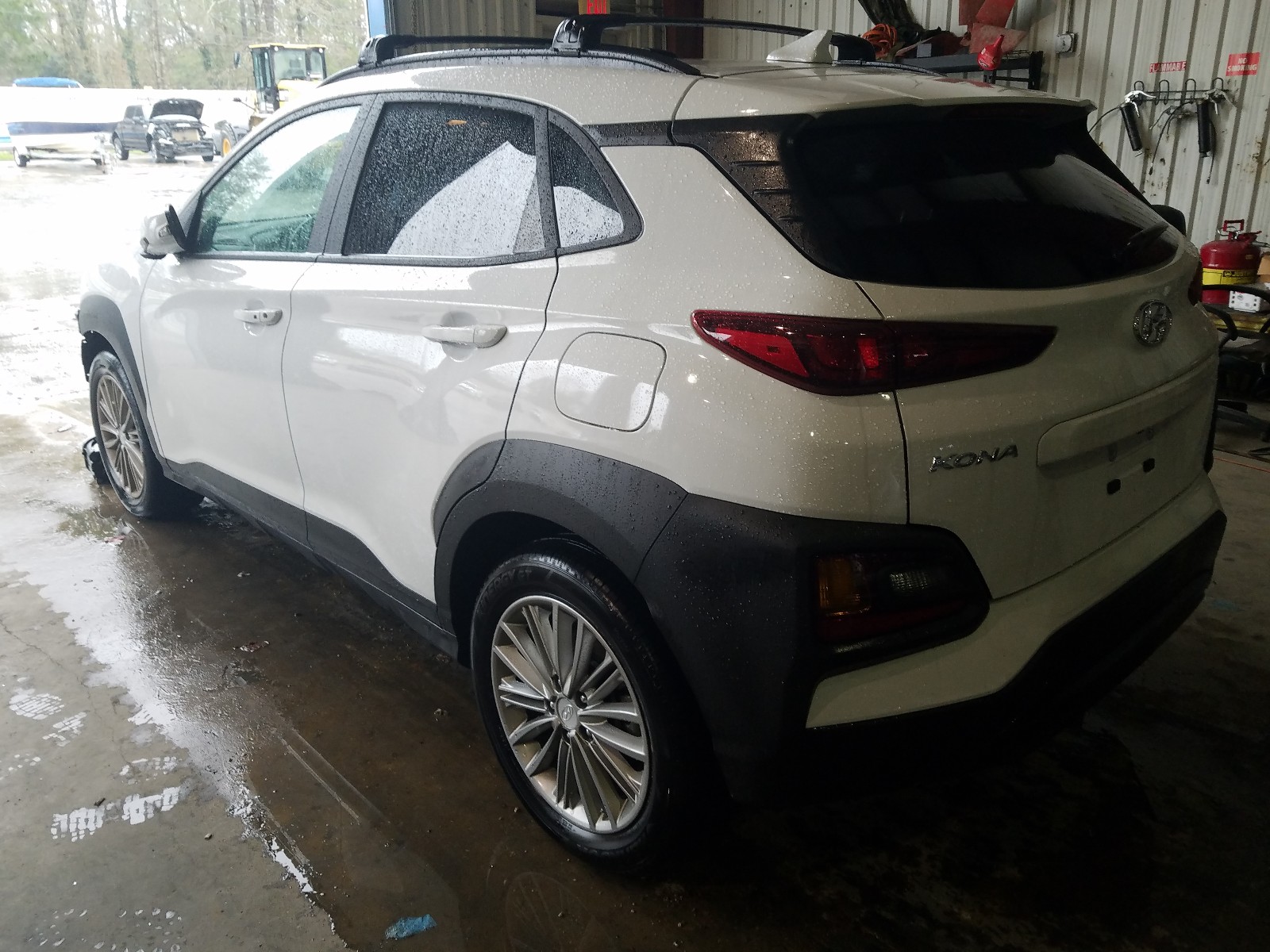 Photo 2 VIN: KM8K6CAA7MU599070 - HYUNDAI KONA SEL P 