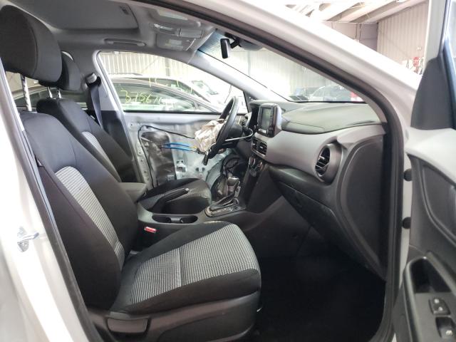 Photo 4 VIN: KM8K6CAA9LU540181 - HYUNDAI KONA 