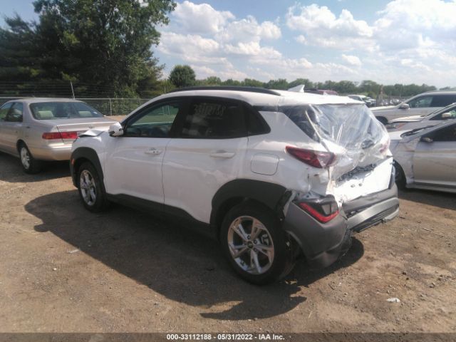 Photo 2 VIN: KM8K6CAB0NU867483 - HYUNDAI KONA 