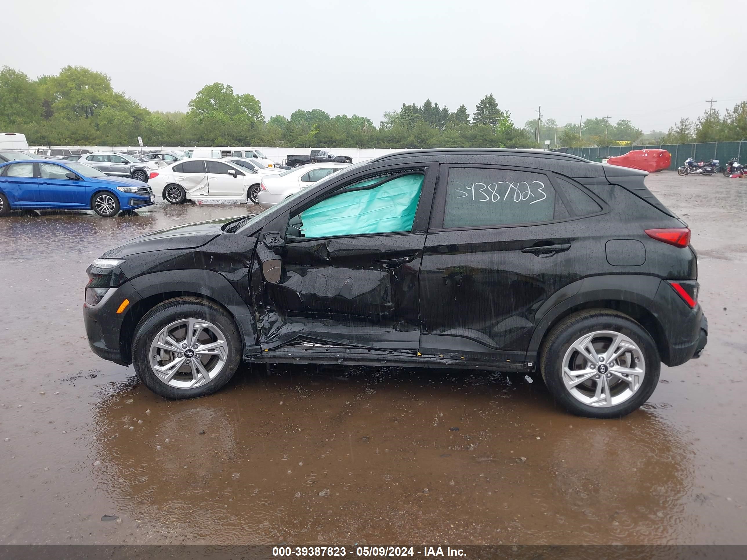 Photo 12 VIN: KM8K6CAB0NU873171 - HYUNDAI KONA 