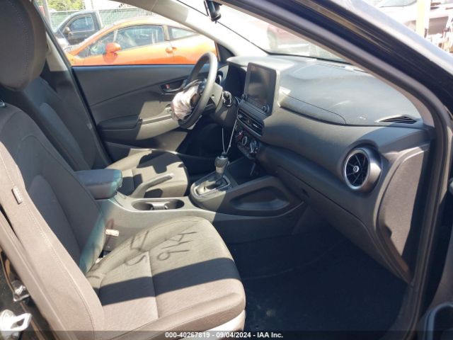 Photo 4 VIN: KM8K6CAB0PU989831 - HYUNDAI KONA 