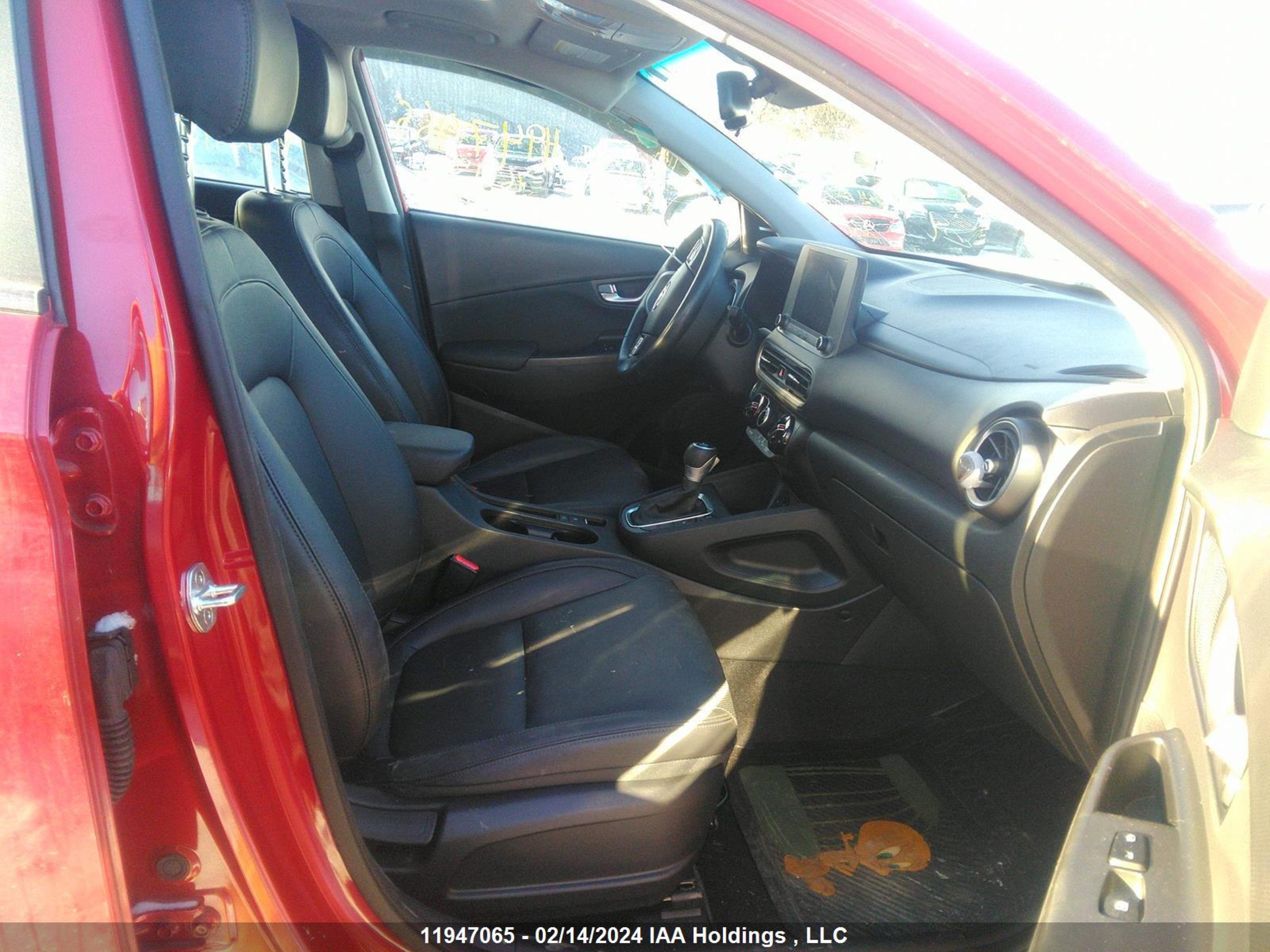 Photo 4 VIN: KM8K6CAB1NU761172 - HYUNDAI KONA 