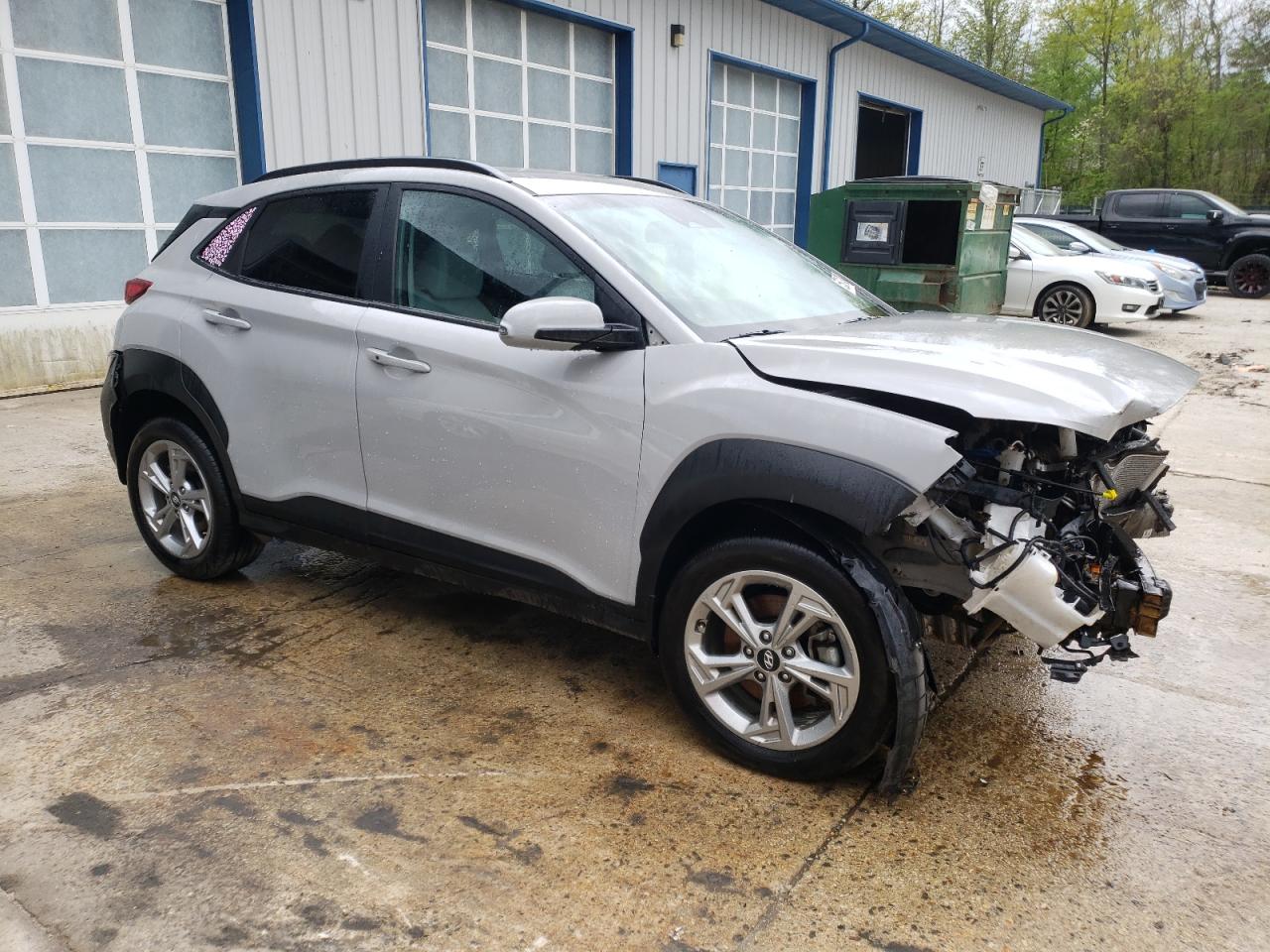 Photo 3 VIN: KM8K6CAB1PU042815 - HYUNDAI KONA 