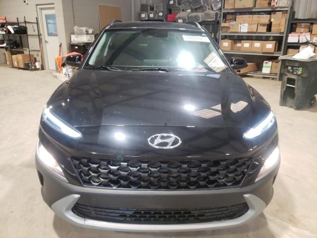 Photo 4 VIN: KM8K6CAB5NU877717 - HYUNDAI KONA SEL 