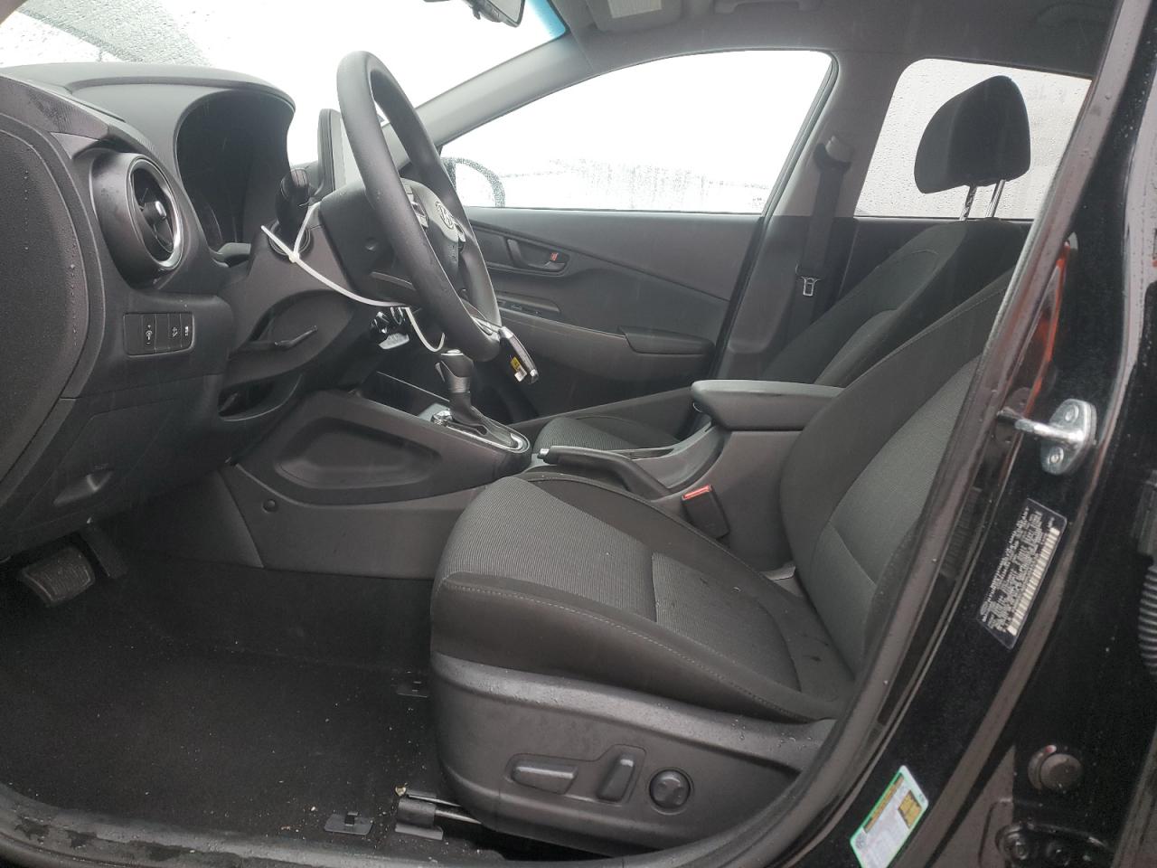 Photo 6 VIN: KM8K6CAB5PU045538 - HYUNDAI KONA 