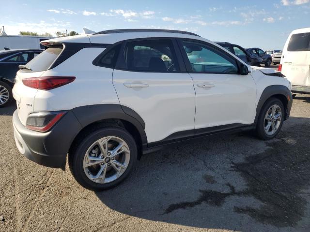 Photo 2 VIN: KM8K6CAB6NU832625 - HYUNDAI KONA SEL 