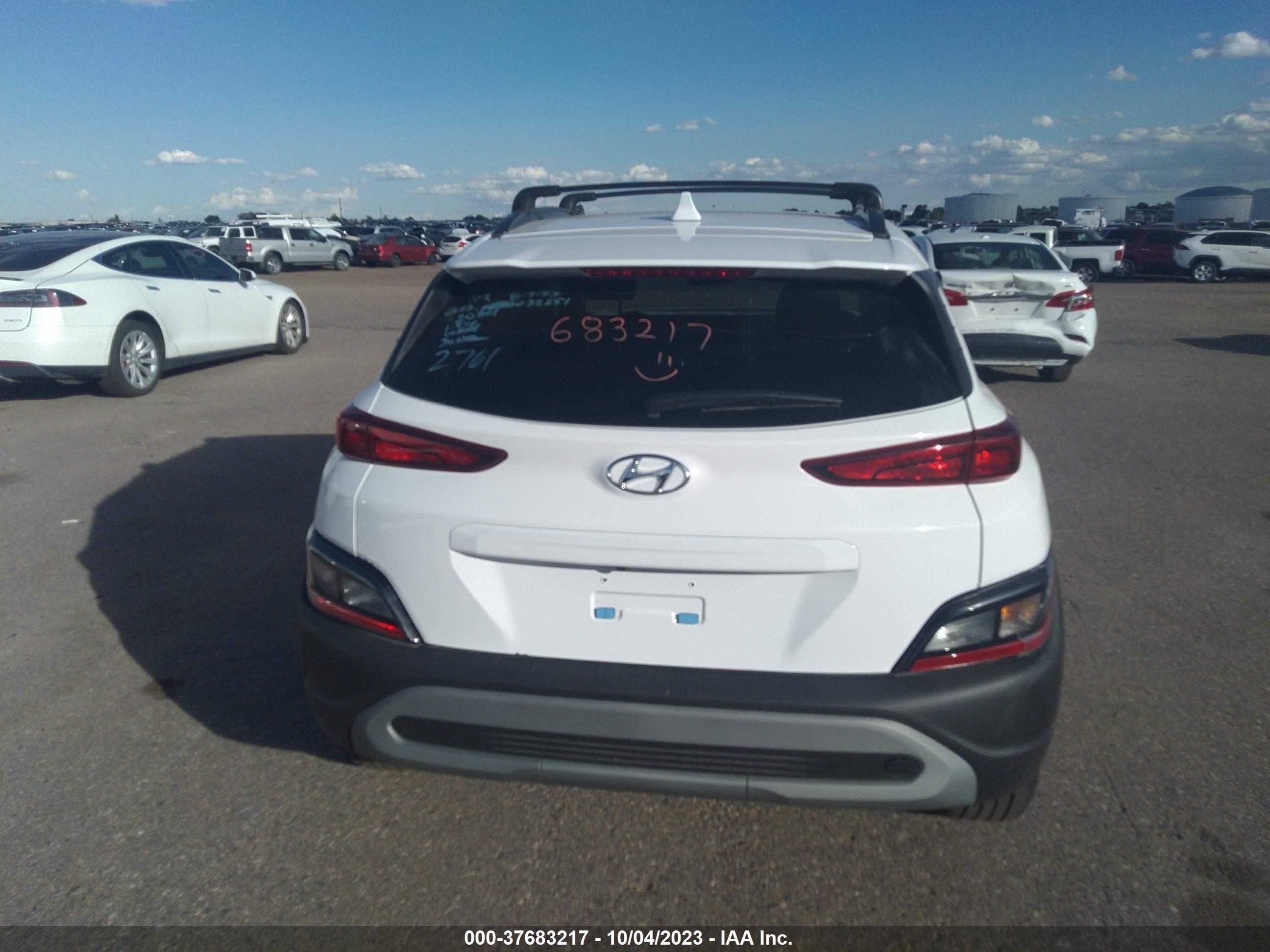 Photo 15 VIN: KM8K6CAB6NU921515 - HYUNDAI KONA 